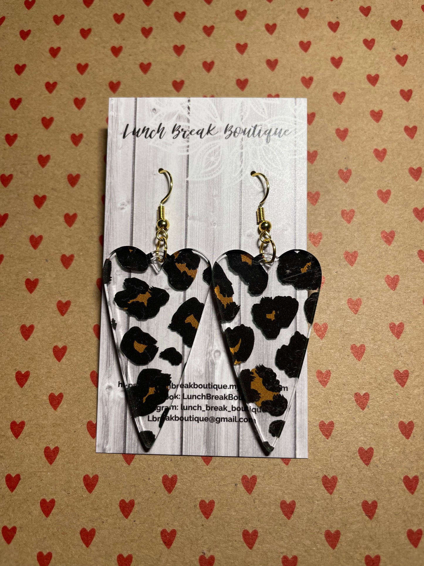 Acrylic Leopard Long Hearts