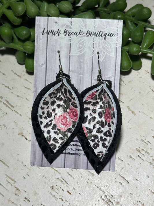 Rose animal print and black double pinched